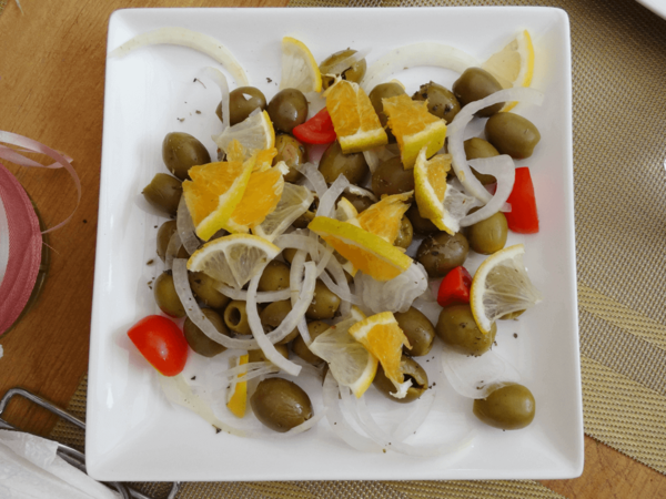 Oliven und Orangen Albanien Küche Essen