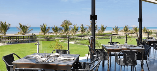 W Hotel Muscat Restaurant Terrasse