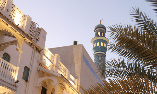 Stop jeder Gruppenreise ist bei der Moschee an der Corniche von Mattrah