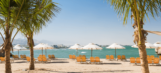 Crowne Paza Muscat Privater Strand