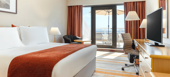 Crowne Plaza Muscat King Seaview Balkon Zimmer